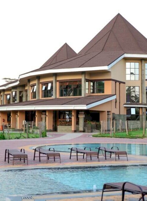 lake naivasha resort pool