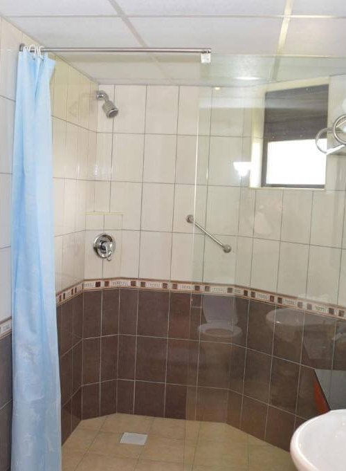 Sentrim Elementaita Lodge bathroom