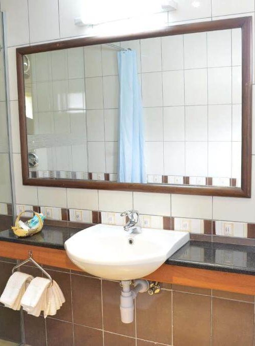 Sentrim Elementaita Lodge sink