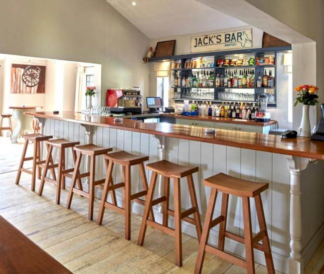 soames hotel jacks bar